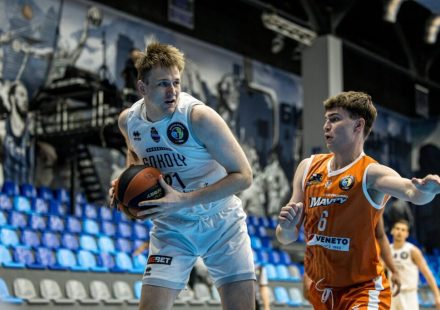 Dmytro Kleban will remain with the Kharkiv Falcons.