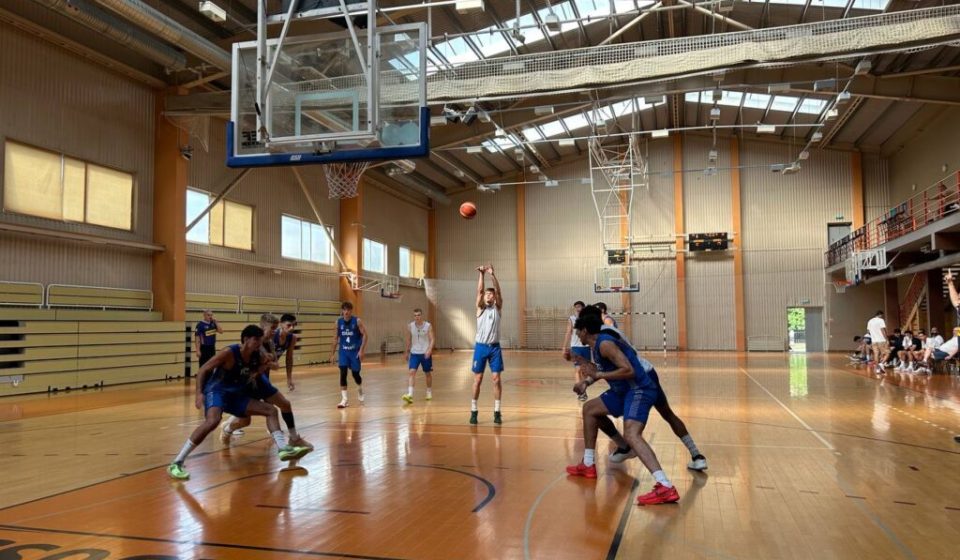 The Ukraine U-21 team lost to Israel in a friendly match.