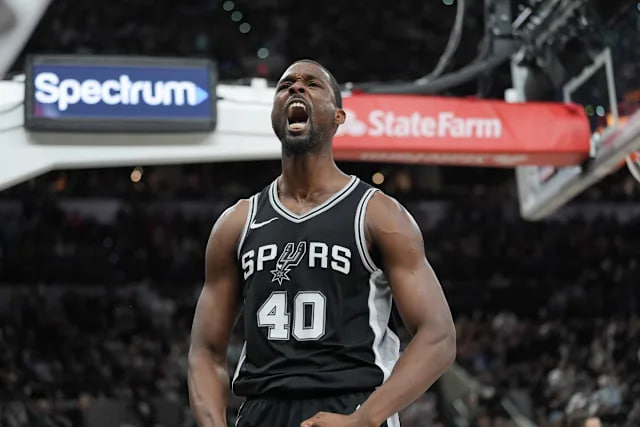 San Antonio retained the team's main veteran for a modest sum.