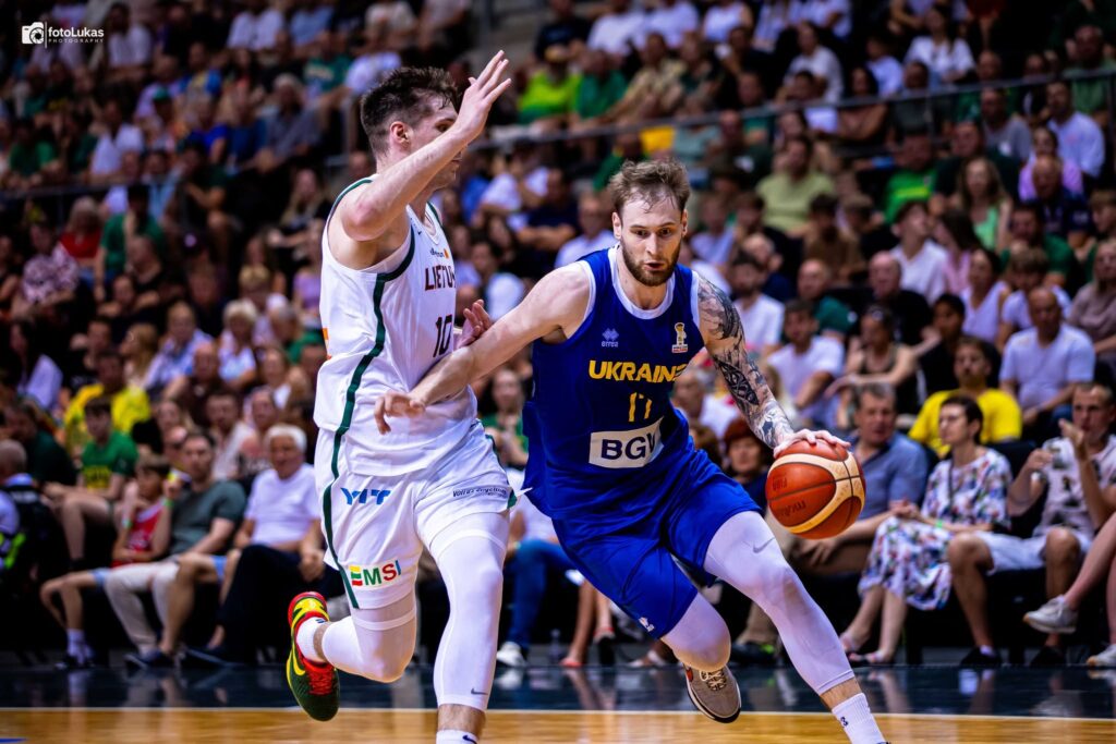 The forward of the Ukrainian national team will continue his career in the Lithuanian championship.