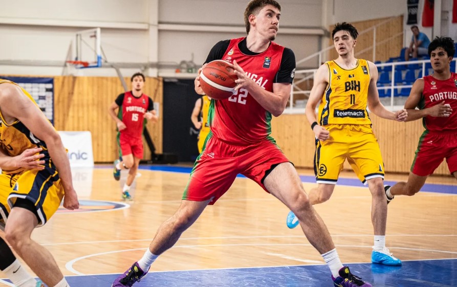 The son of Ukrainian immigrants will play against Ukraine in the U-20 EuroBasket semifinal.