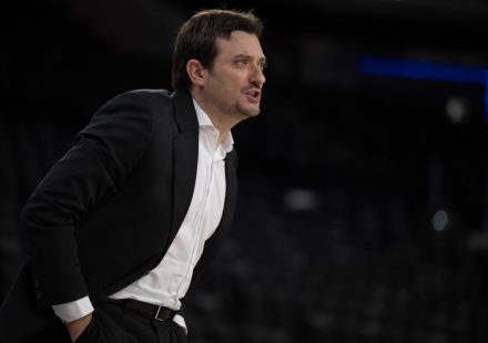 Valencia announced the name of their new head coach and let their star player go to Milan.