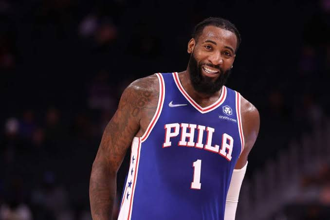 New York signs center who was twice selected for the All-Star Game