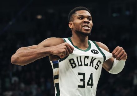 Milwaukee to make a sentimental gesture in honor of Giannis after his trade to the Heat