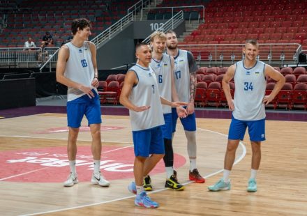The Ukrainian national team has begun their training camp ahead of the World Cup qualifying matches.