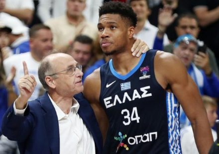 Giannis Antetokounmpo will not play for Greece in the match against Ukraine.