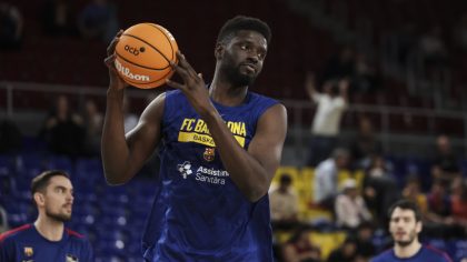 The 221-centimeter Barcelona player will continue his career in China after 12 years in Europe.