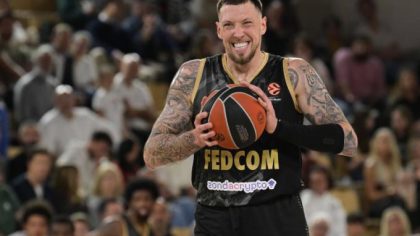 Star rookie of Maccabi included a clause about dog walking in his contract