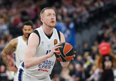 Latvian national team star transfers to the Chinese league after 9 years in the EuroLeague