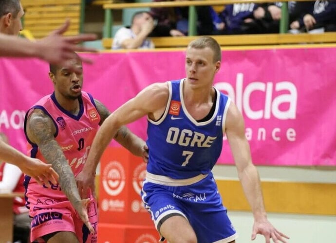 Anatoliy Shundel has chosen a new club to continue his career.