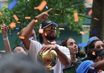 The lowest ticket price for LeBron's debut game with Philadelphia in the NBA has been determined.