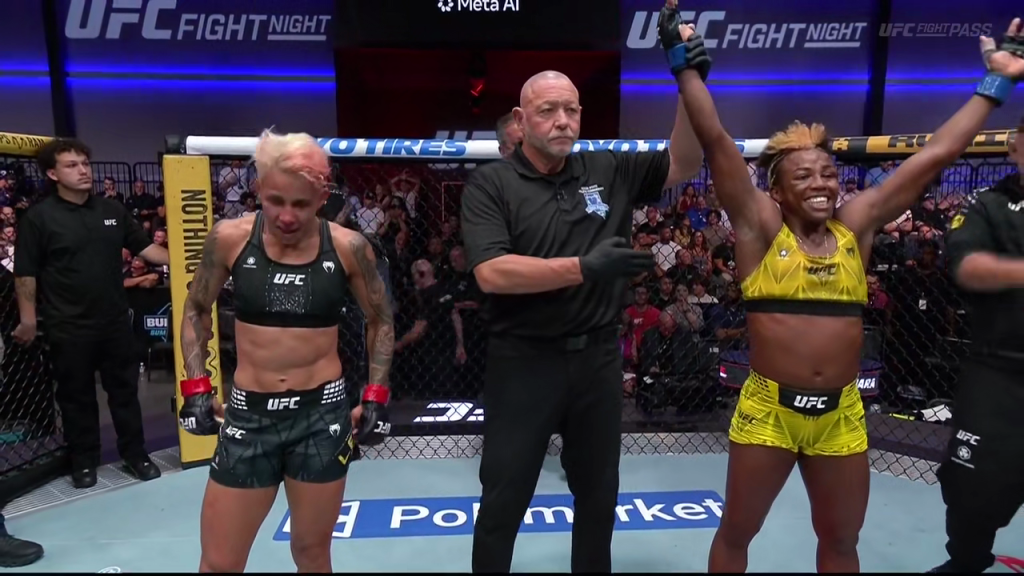 UFC Fight Night 284 screenshot