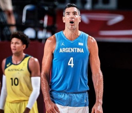 "Here, you have to do everything." Legendary Luis Scola wants to leave Italy for a new job.