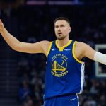 The Golden State Warriors received bad health news about Kristaps Porziņģis.
