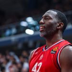 Olympiacos signed the 40-year-old EuroLeague legend and brought back the Greek national team player to the squad.