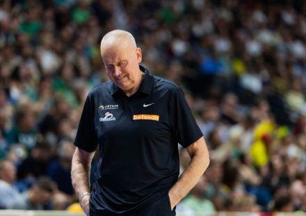 Rimas Kurtinaitis has resigned as head coach of the Lithuanian national team.
