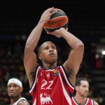 After the game-winning shot at the buzzer in the Euroleague, a fight broke out between players on the court.