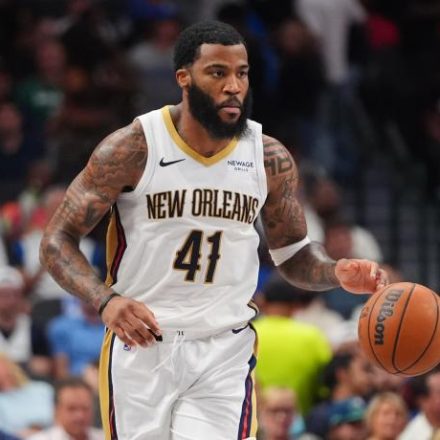 The Western Conference underdog gave the forward a $55 million contract