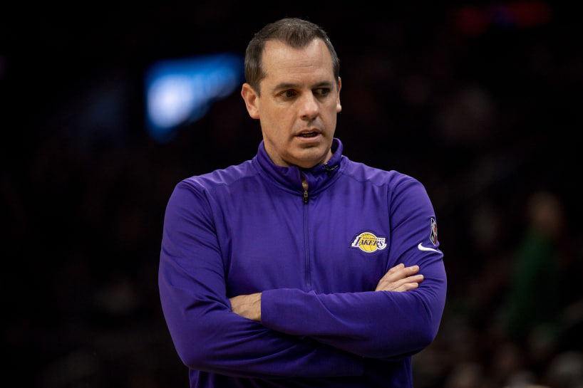Former Lakers head coach becomes Steve Kerr's assistant