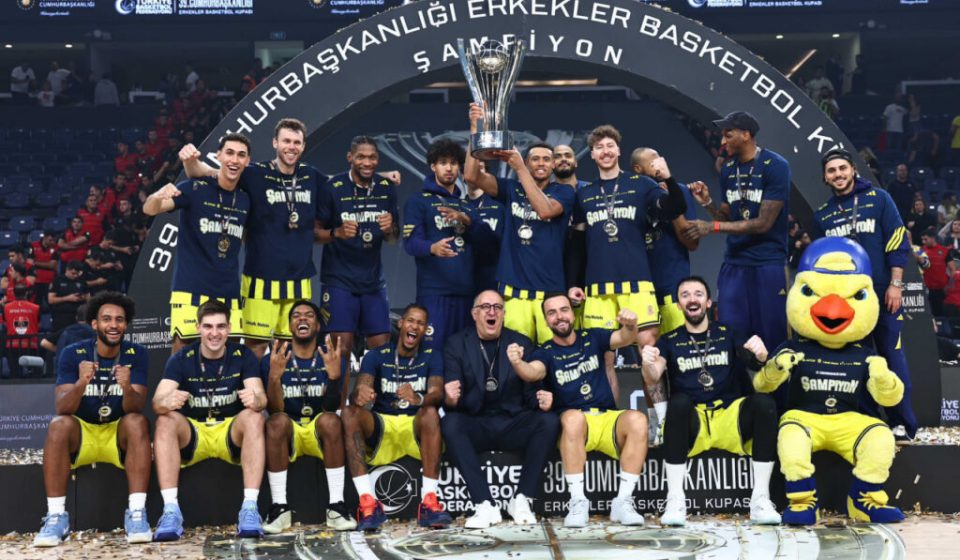 Besiktas and Fenerbahce decided the winner of the Turkish Super Cup