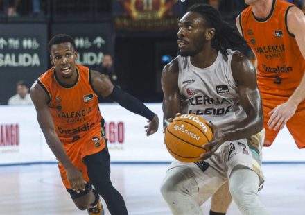 Spanish Championship, Round 1: Valencia defeated, Real Madrid secures a hard-fought victory
